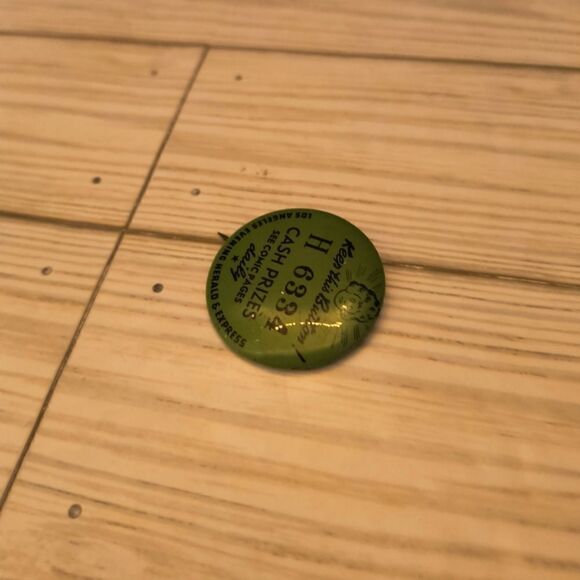 1930s Little Orphan Annie Contest Pinback Los Angeles Evening Herald & Express - Picture 8 of 8